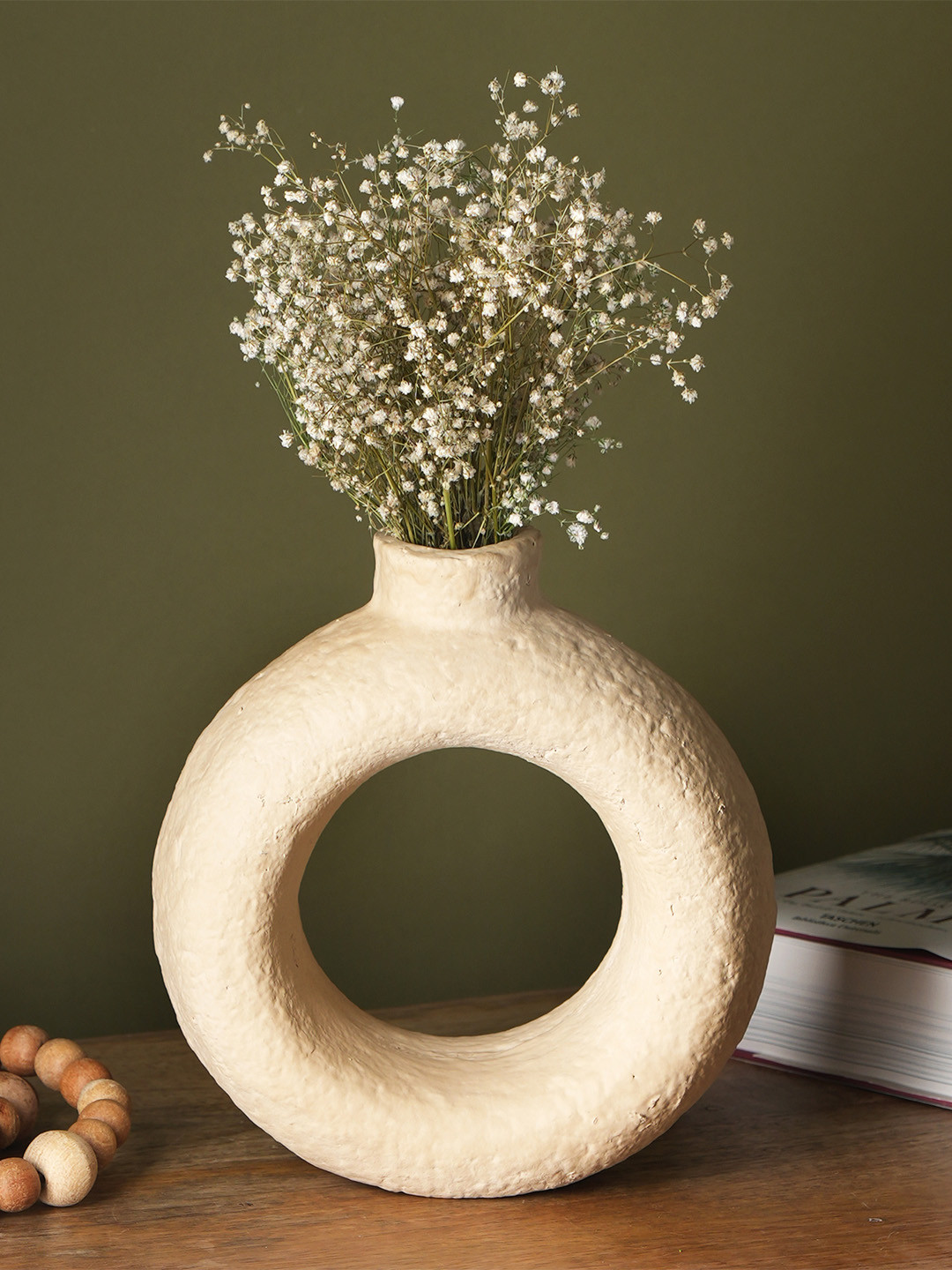 FIG Cream Paper Mache Round Shaped Flower Vase