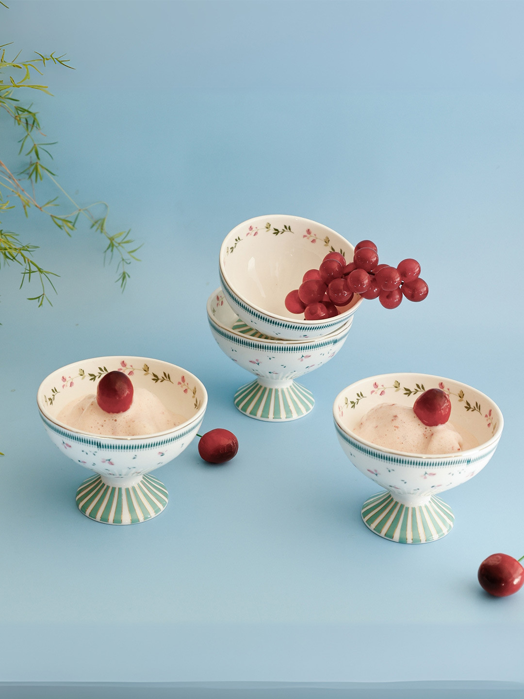 CLAY CRAFT Set of 4 Magique By The Wishing Chair Portrait Of A Rose Ice Cream Cups