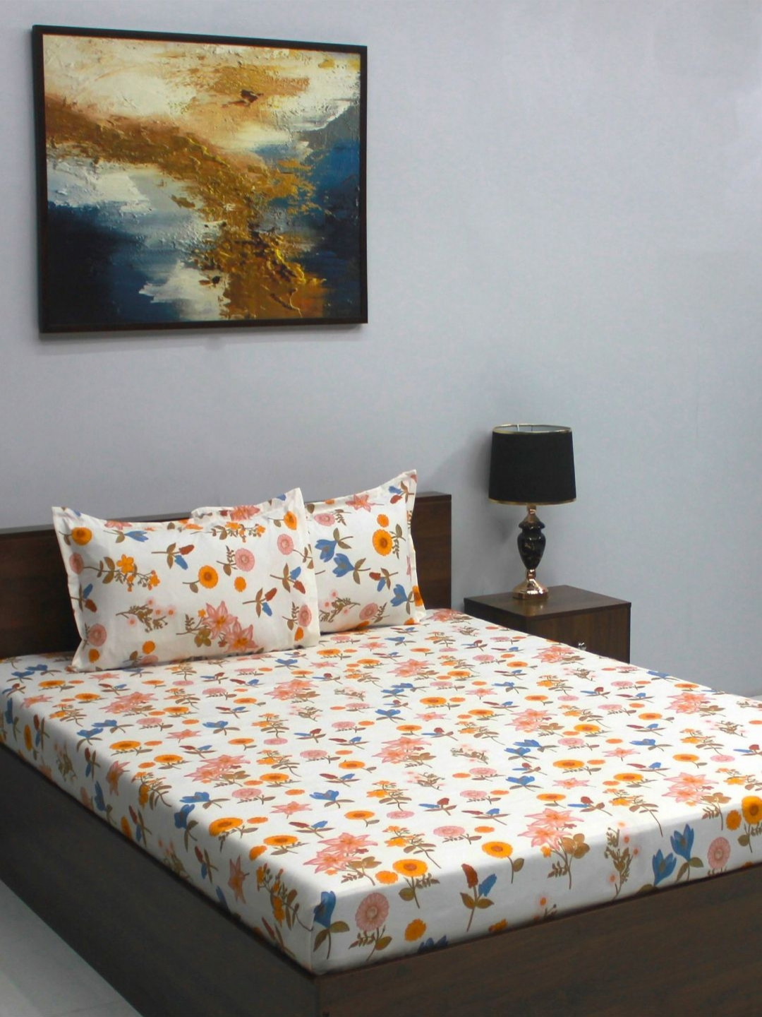 Steve & Anderson Plush White Floral Microfiber 140 TC Queen Bedsheet with 2 Pillow Covers-89 x 98 inches