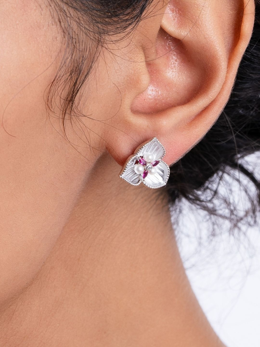GLYTERS Silver Iridescent Artificial Stones Studded and Beaded Floral Studs