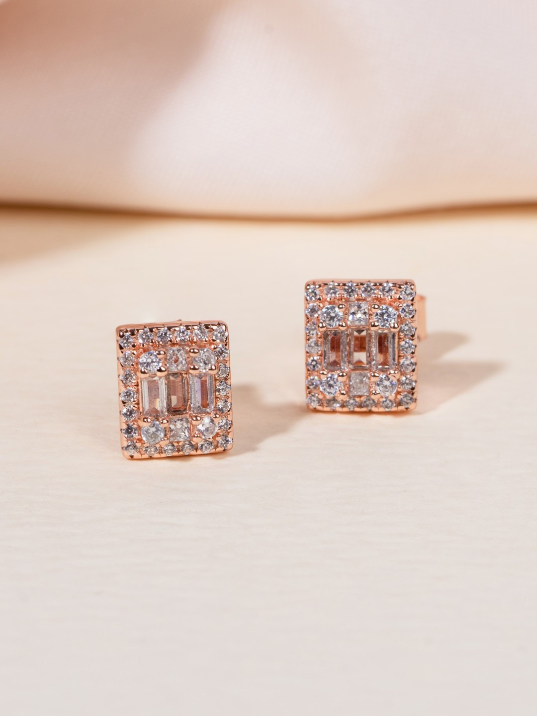 GLYTERS Plaza Glitz Rose Gold-Plated Silver Zircon Studded Classic Studs