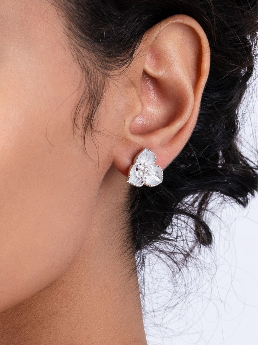GLYTERS Silver Iridescent Artificial Stones Studded and Beaded Floral Studs