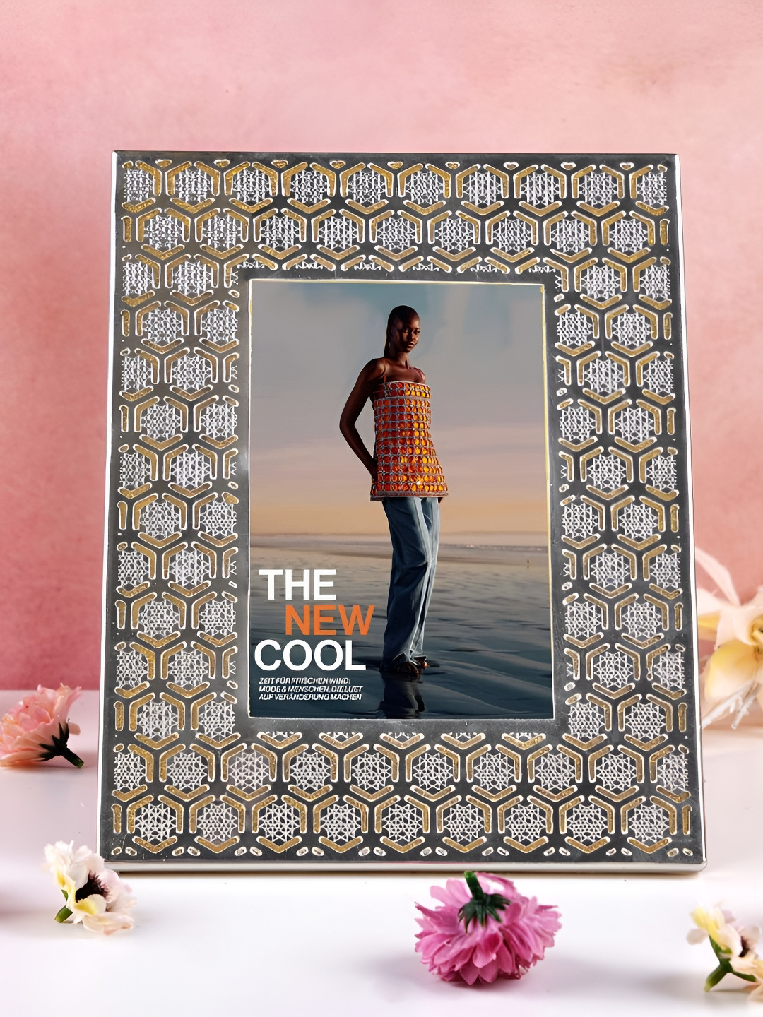 THE HOME CO. Gold-Toned & Silver-Toned Textured Table Photo Frame