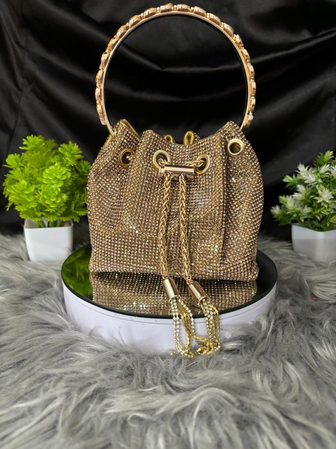 PURPLE WINGS Women Embellished Bucket Leather Handheld Bag