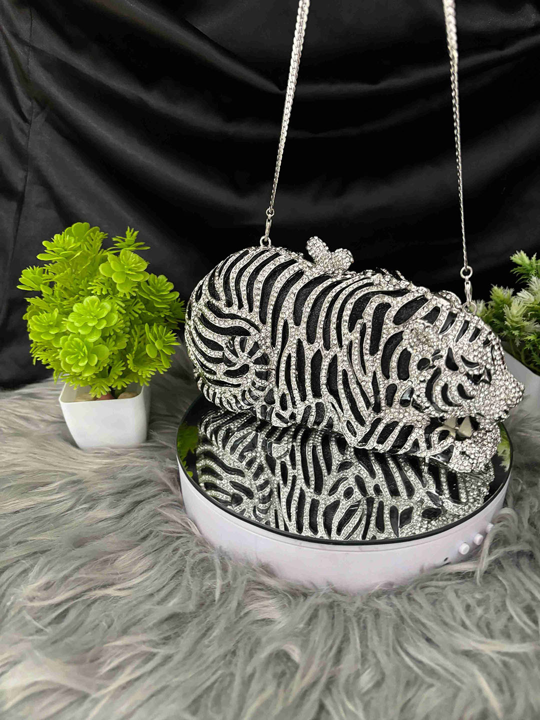 PURPLE WINGS Women Embellished Animal Print Cotton Sling Bag