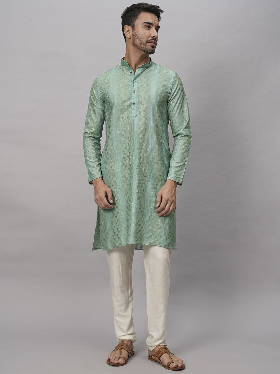SWAGG INDIA Embroidered Thread Work Mandarin Collar Long Sleeves Jacquard Straight Kurta