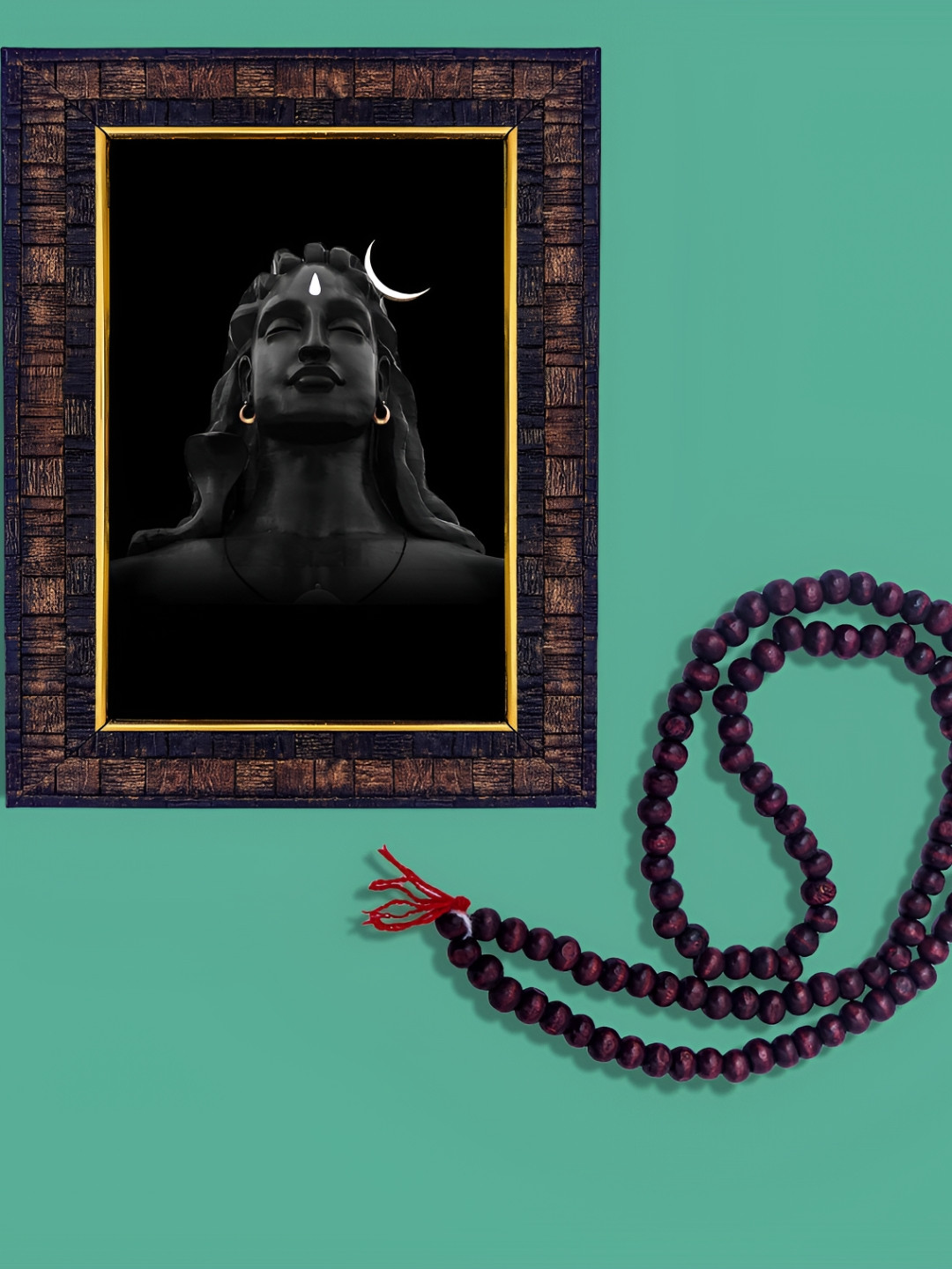 Hawai Brown & Black 2 Pieces Wooden Photo Frame & Red Chandan Mala