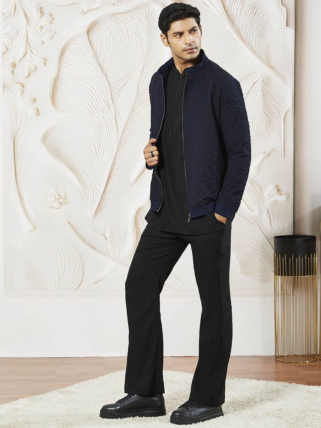 VASTRAMAY Mandarin Collar Long Sleeves Straight Kurta With Pyjama & Jacket