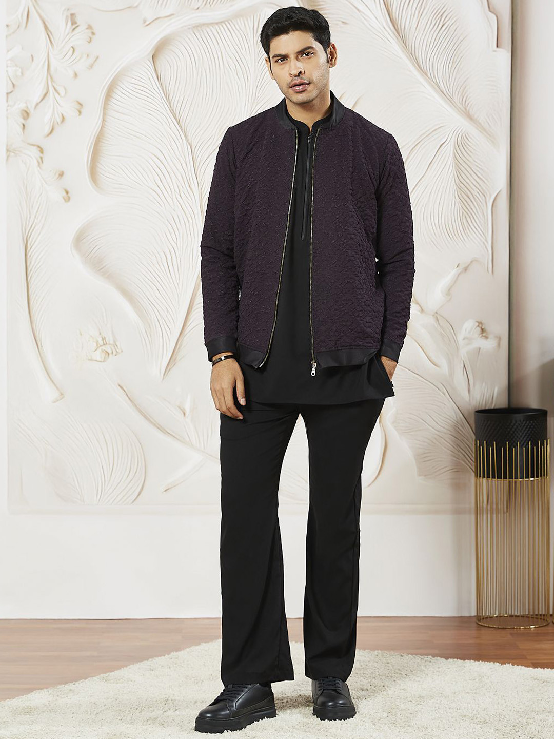 VASTRAMAY Mandarin Collar Long Sleeves Straight Kurta With Pyjama & Jacket
