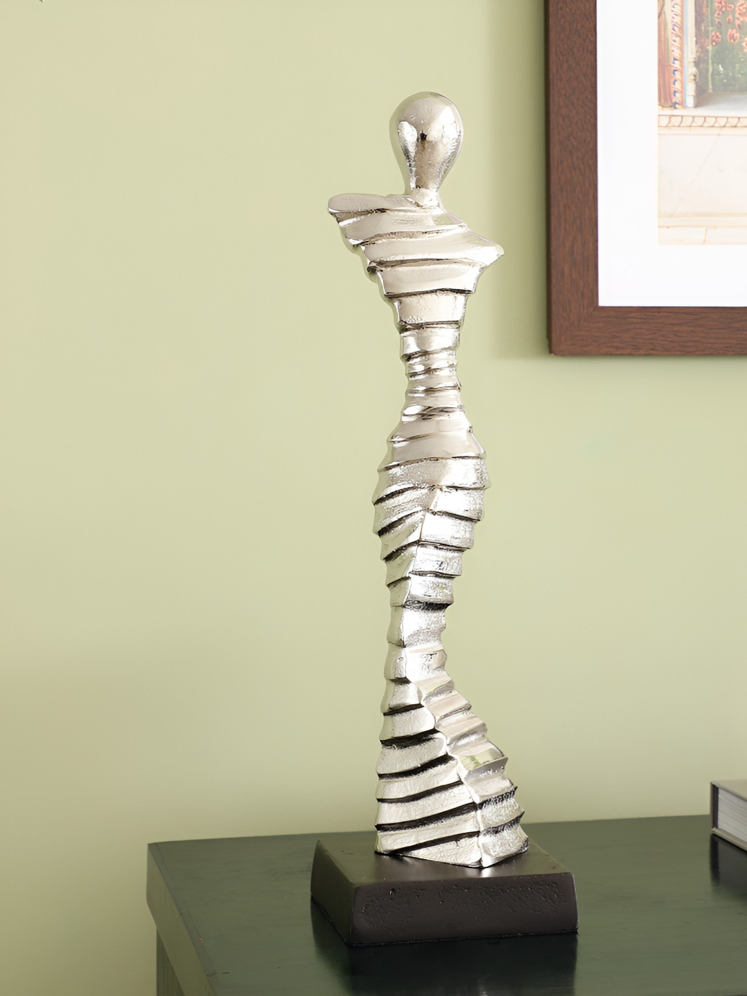 Decor de Maison Diana Art Silver Metal Metallic Living Room Large Showpiece - 15 Inches