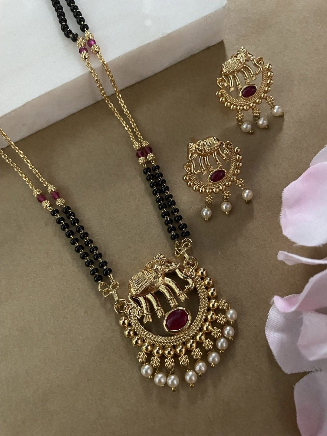 Digital Dress Room Gold-Plated Stone-Studded & Beaded Elephant/Flower Mangalsutra Set