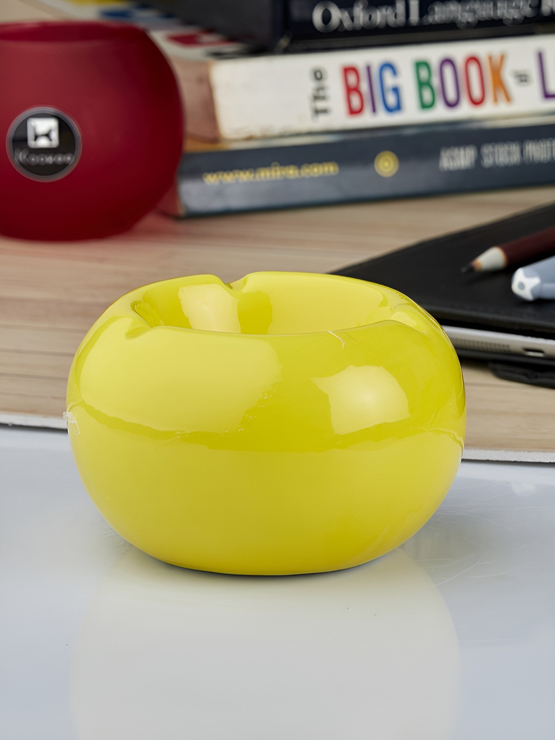 Kookee Yellow & Black Printed Ceramic Ash Tray