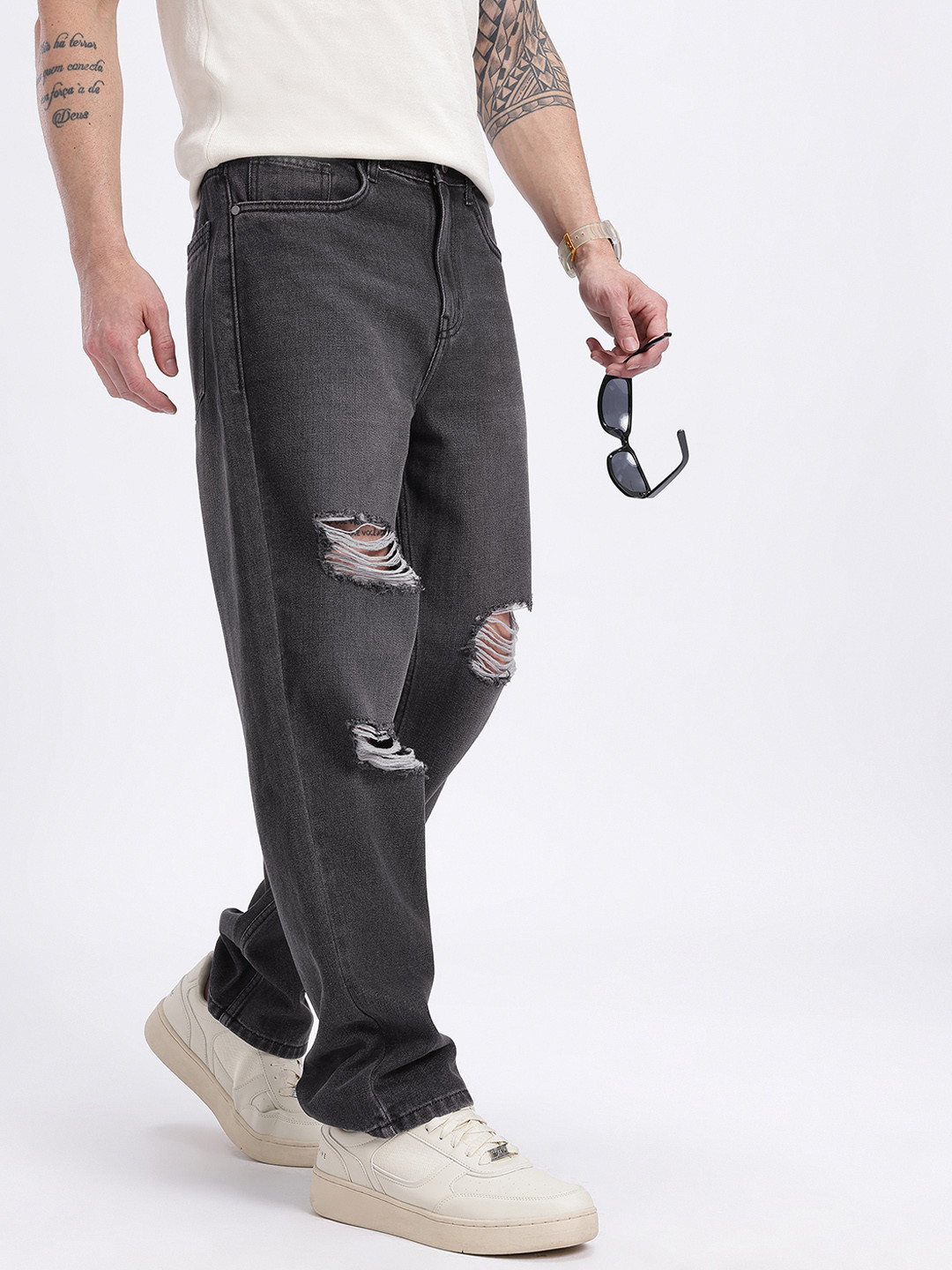 glitchez Men Loose Fit Mid-Rise Ripped Jeans