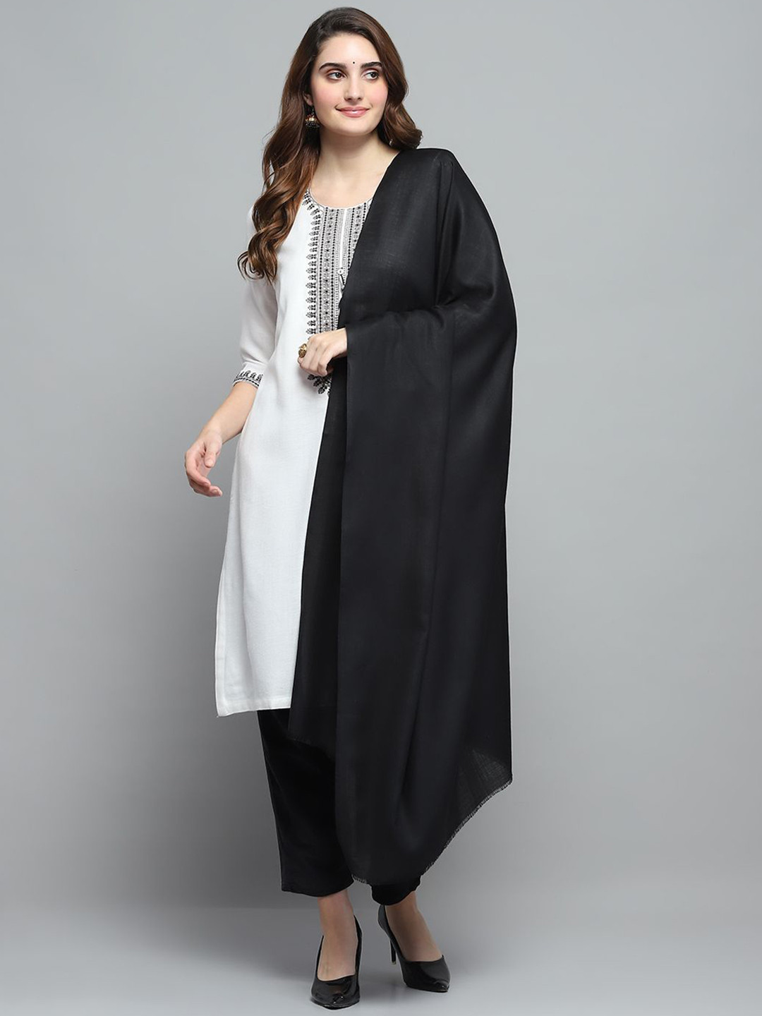 Monte Carlo Fringed Border Shawl