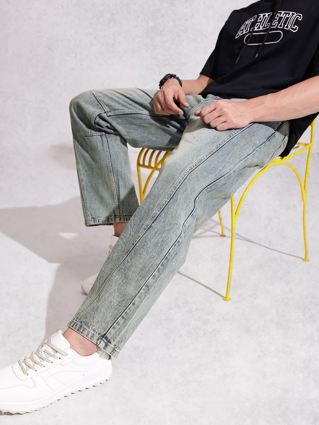 WROGN Men  Cotton Loose Heavy Fade Jeans