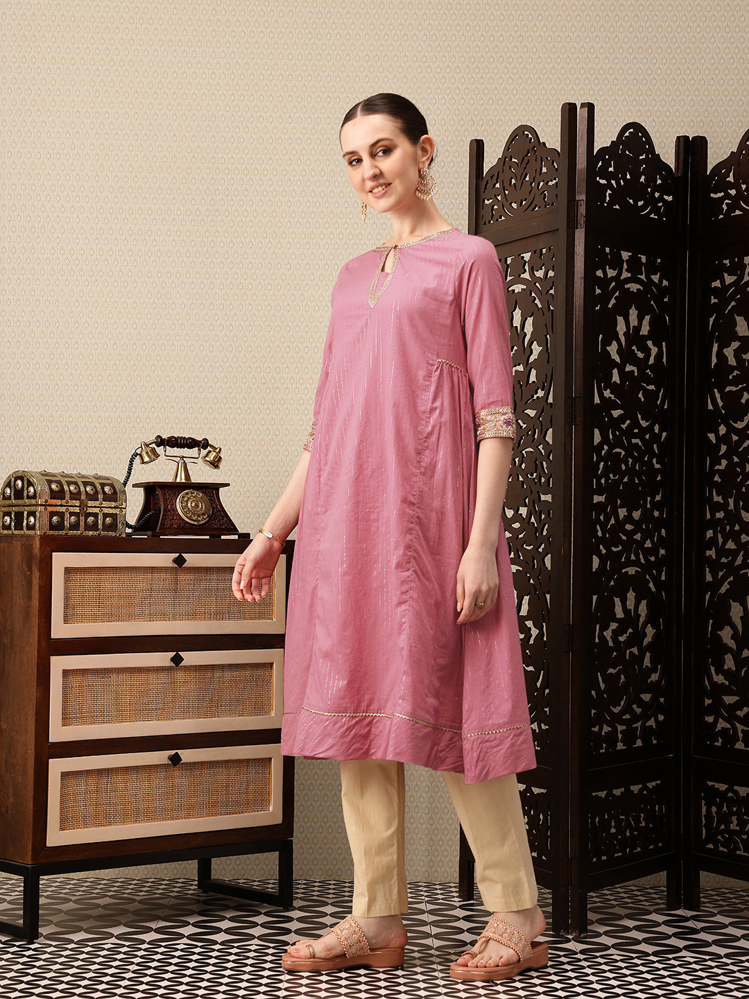 House of Pataudi Striped Keyhole Neck Sequinned A-Line Jashn Kurta