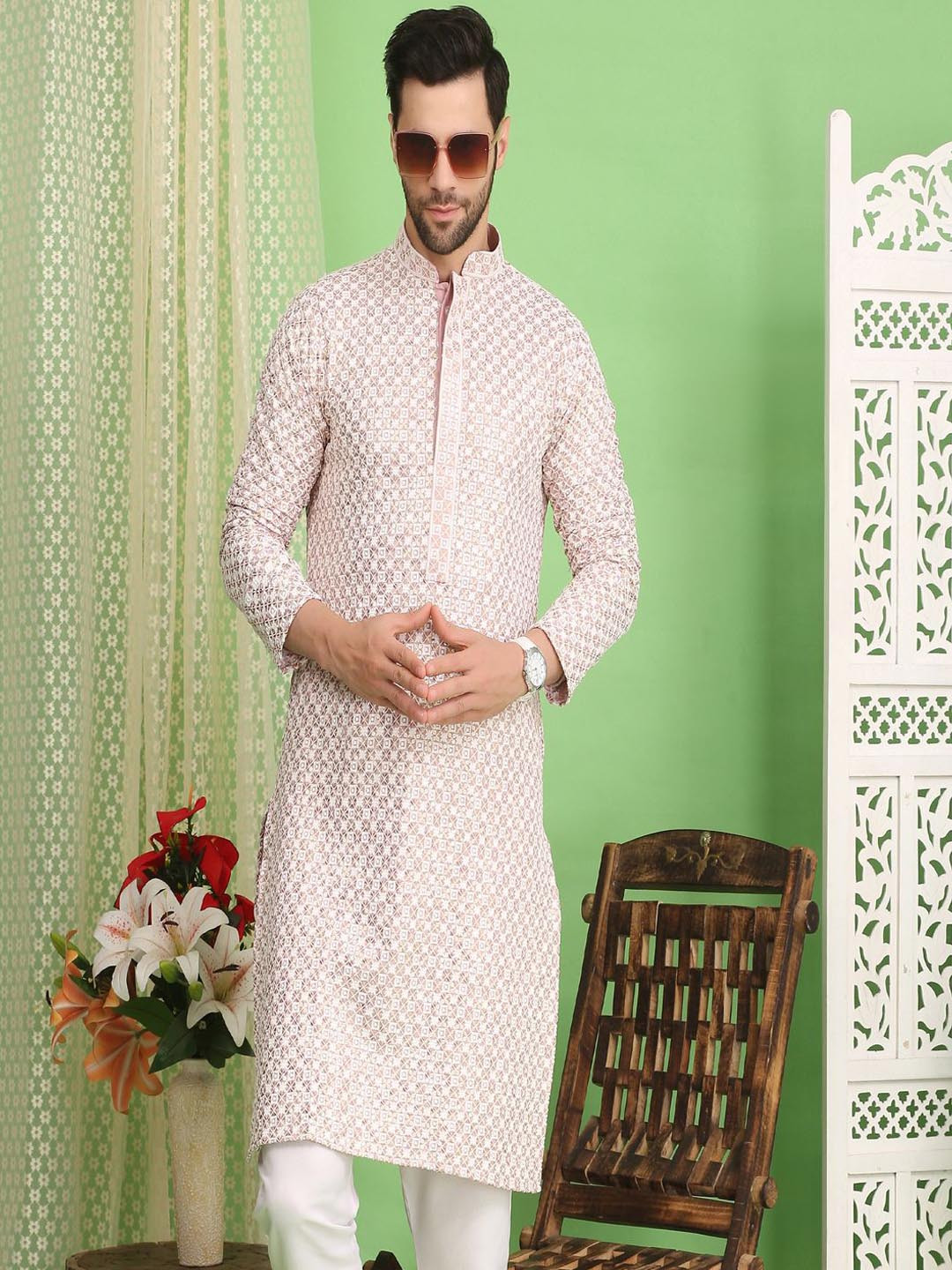 Larwa Lucknavi Geometric Embroidered Chikankari Mandarin Collar Pure Cotton Straight Kurta