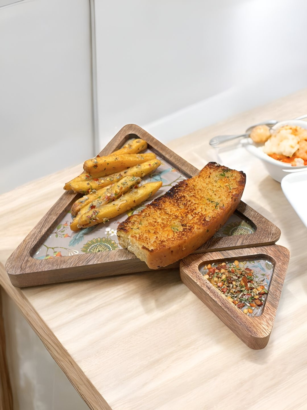 DULI Brown and Green 2 Pieces Floral Printed Wooden Dishwasher Safe Serving Tray