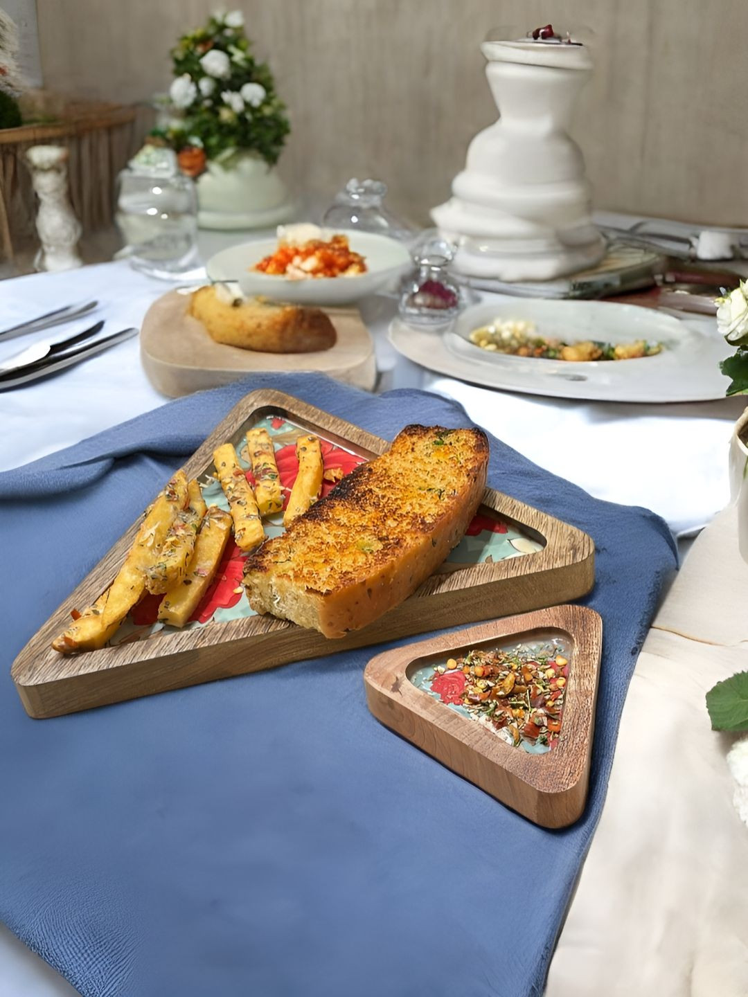 DULI Blue and Pink 2 Pieces Floral Printed Wooden Easy to Clean Serving Trays