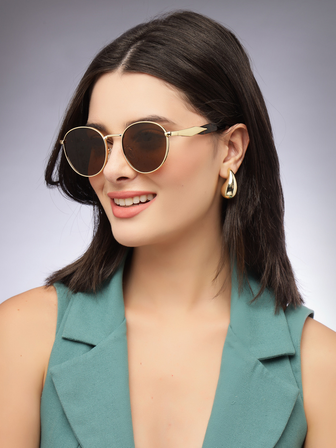 HASHTAG EYEWEAR Unisex Oval Sunglasses with UV Protected Lens