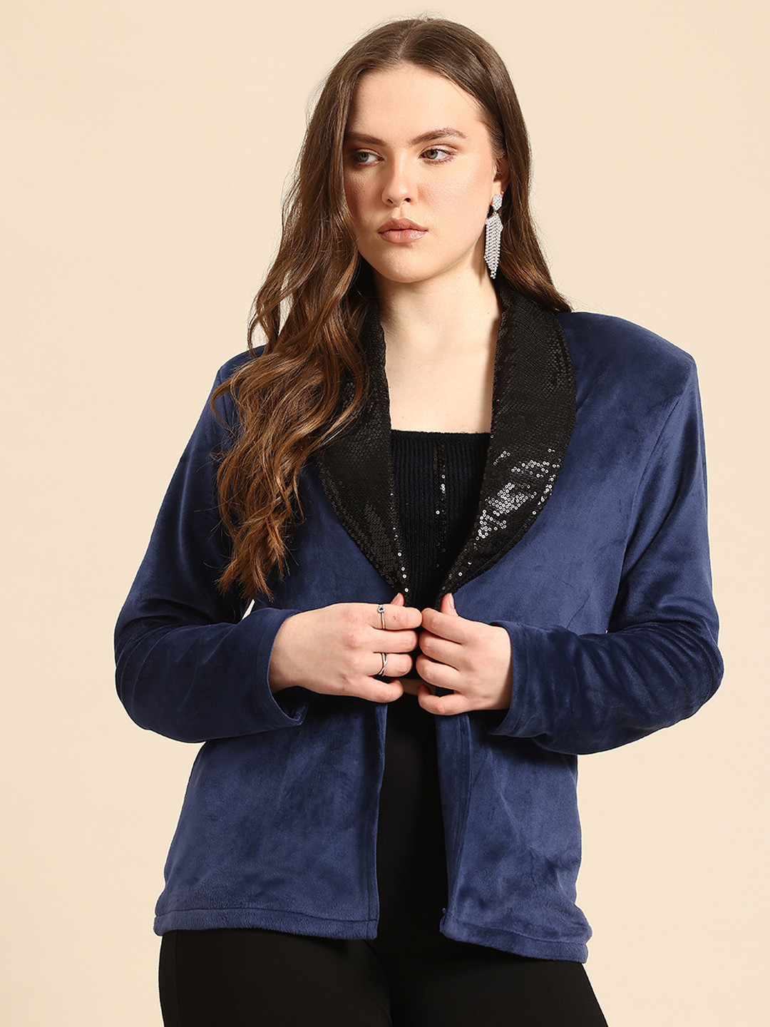 Qurvii Party Velvet Blazer with Contrast Sequin Collar