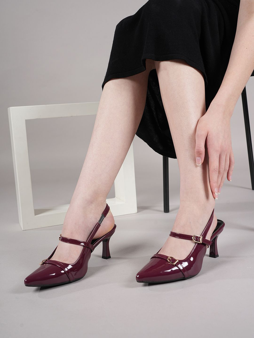 Lavie Women Textured Kitten Heel Mules