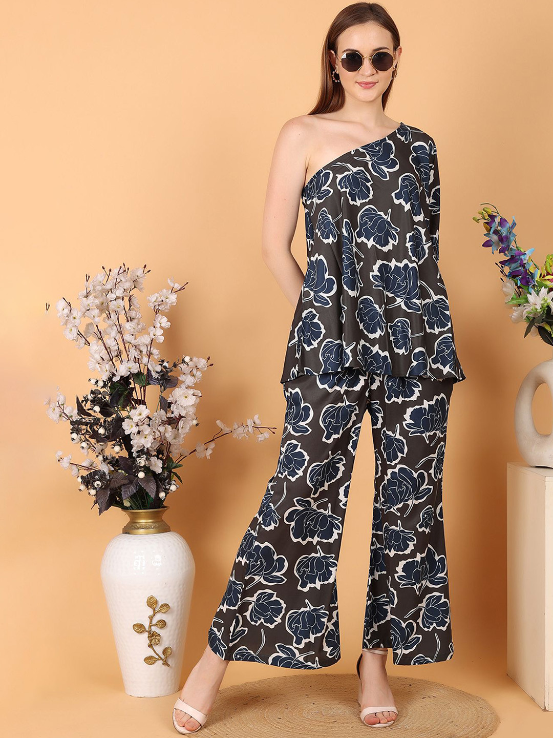 BAESD Printed One Shoulder Top With Trouser