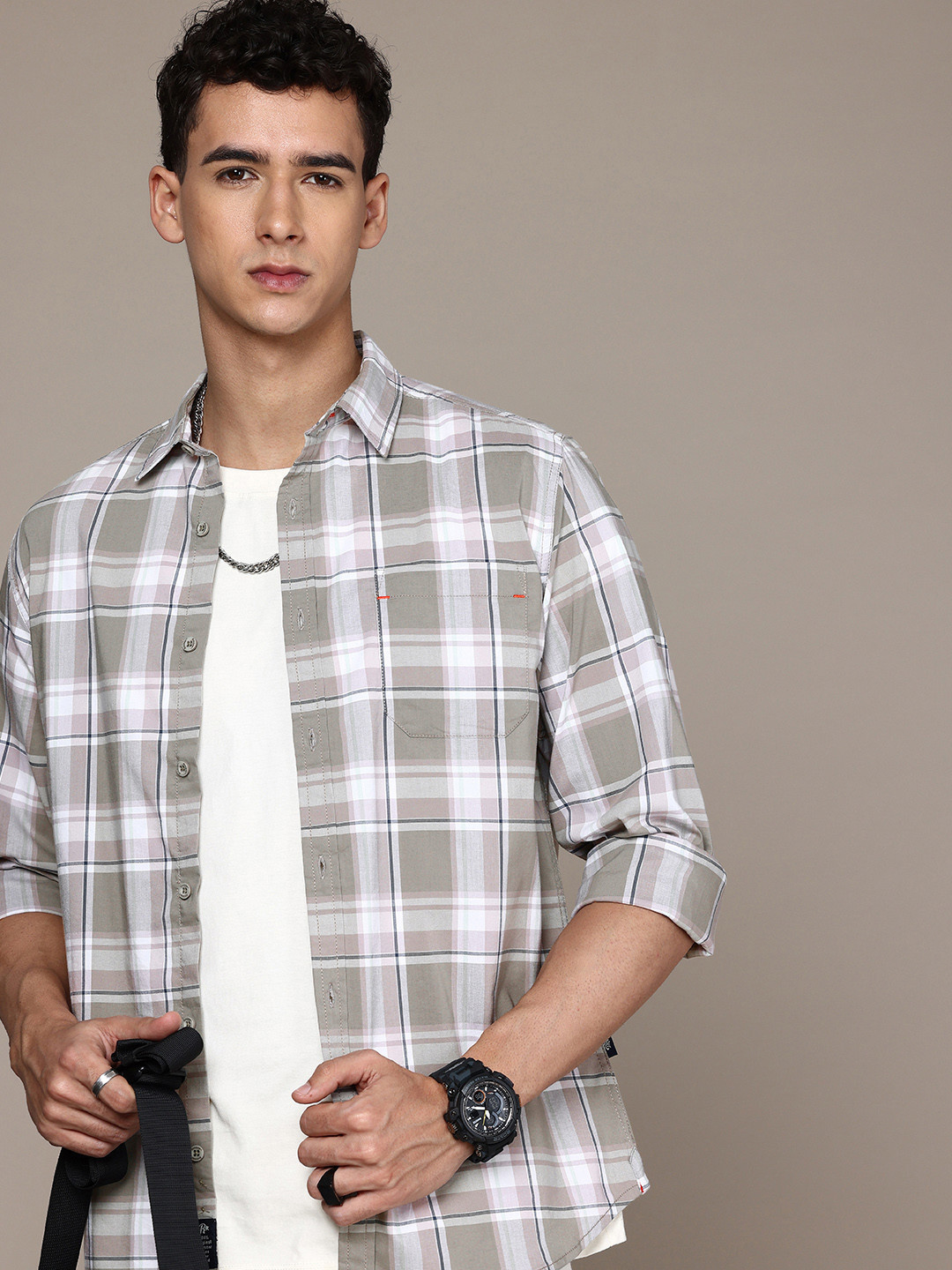 The Roadster Life Co. Checked Pure Cotton Casual Shirt