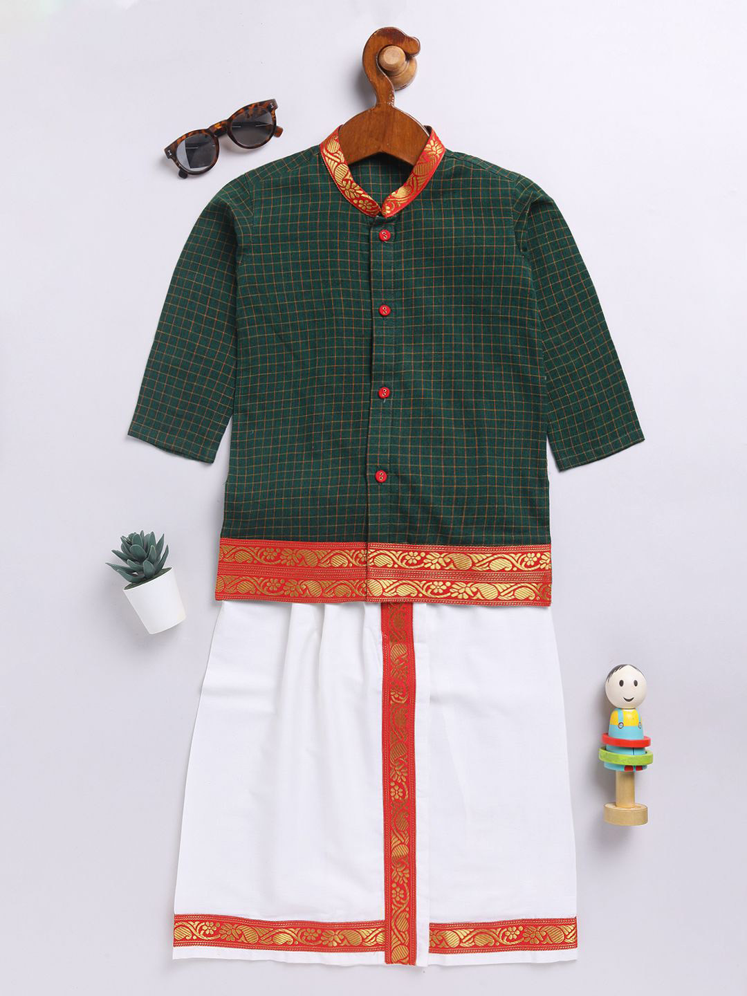 VASTRAMAY Boys Checked Mandarin Collar Pure Cotton Kurta And Veshti