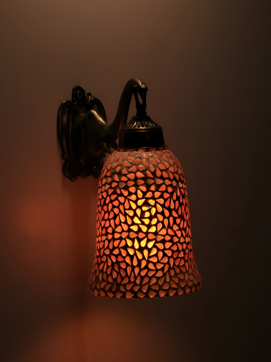 VAGalleryKing Whit & Gold Toned Printed Bell Shaped Elephant Design Glass Wall Lamp