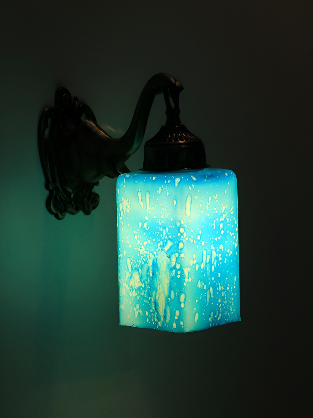 VAGalleryKing Mtallic Toned & Blue Printed Square Shaped Elephant Design Glass Wall Lamp