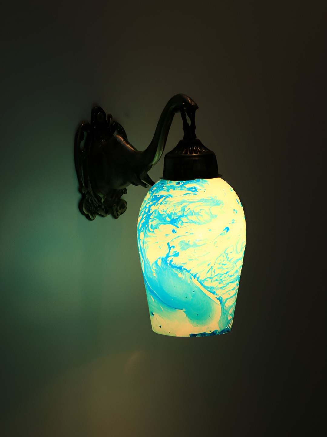 VAGalleryKing Blue & White Textured Glass Bell Shaped Elephant Design Wall Lamp