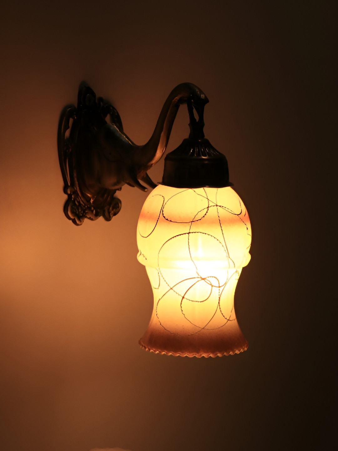 VAGalleryKing Brown & White Printed Antique Elephant Design Glass Wall Lamp