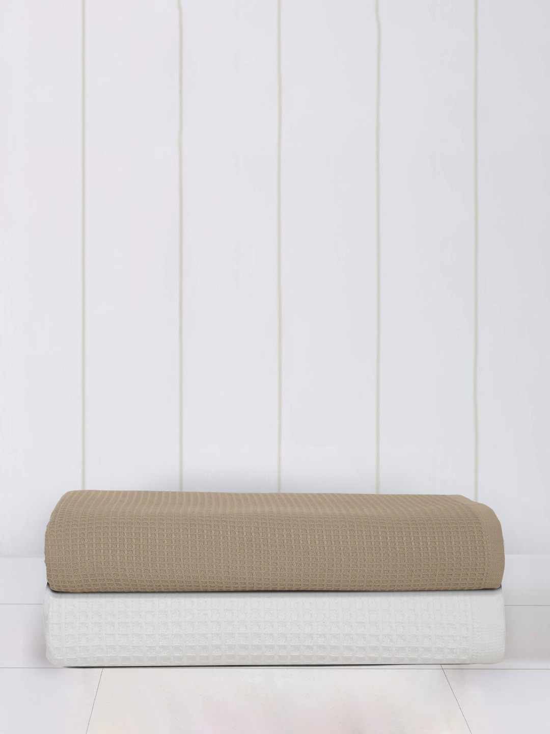 Mulberry Living 2Pcs White & Beige Solid Waffle Comfort Bath Towels