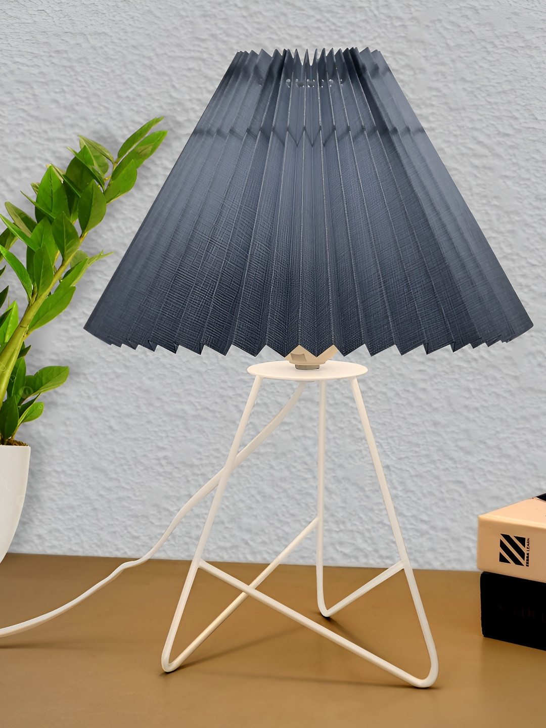 Homesake Grey & White Frustum Shaped Retro Down Wire Metal Table Lamp