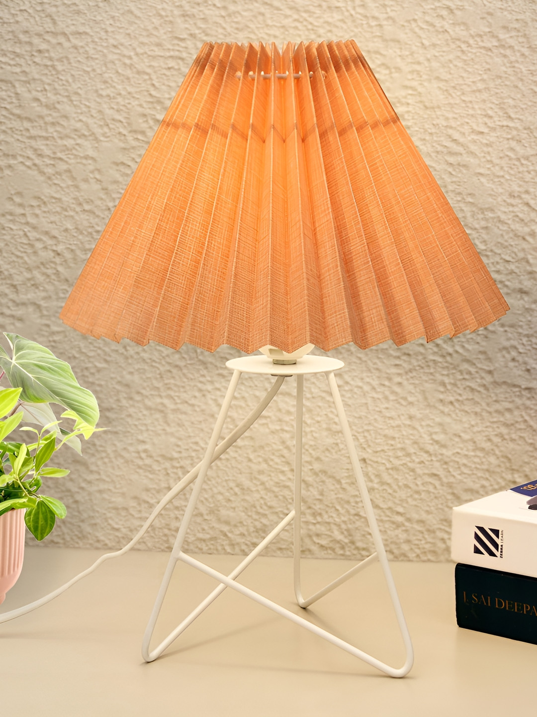 Homesake Beige & White Frustum Shaped Retro Down Wire Metal Table Lamp