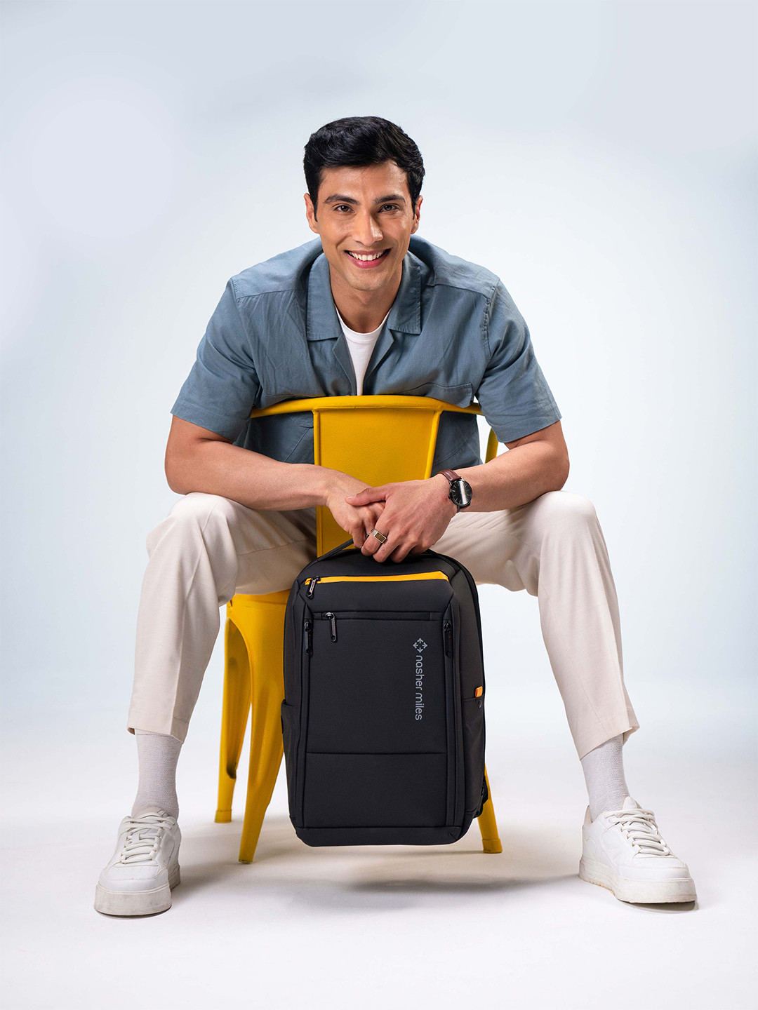 Nasher Miles Williamsburg 35L Polyester Black Unisex Overnighter Casual Laptop Backpack