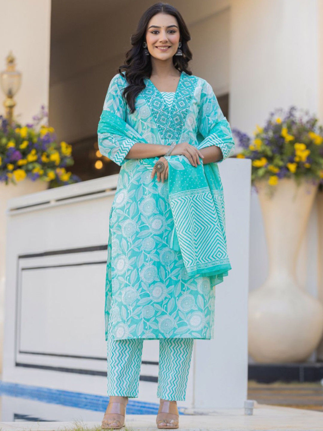 AARDRAA Floral Printed Notch Neck Pure Cotton Straight Kurta With Trousers And Dupatta
