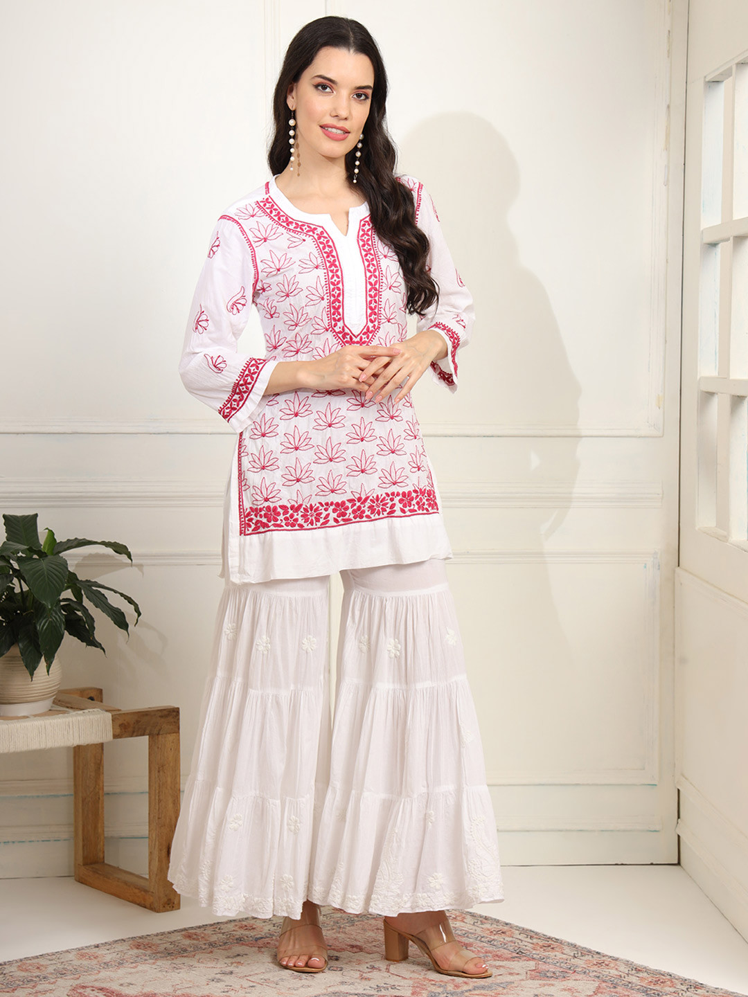 SUFIZA LIFESTYLE Pure Cotton Chikankari Kurti