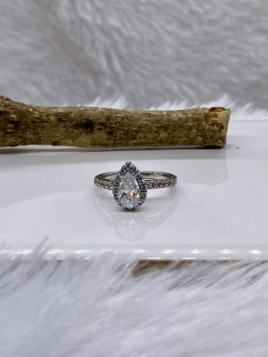 Cutiefy By Fiona diamonds Jorelle Moissanite 925 Sterling Silver-Plated Stone-Studded Ring