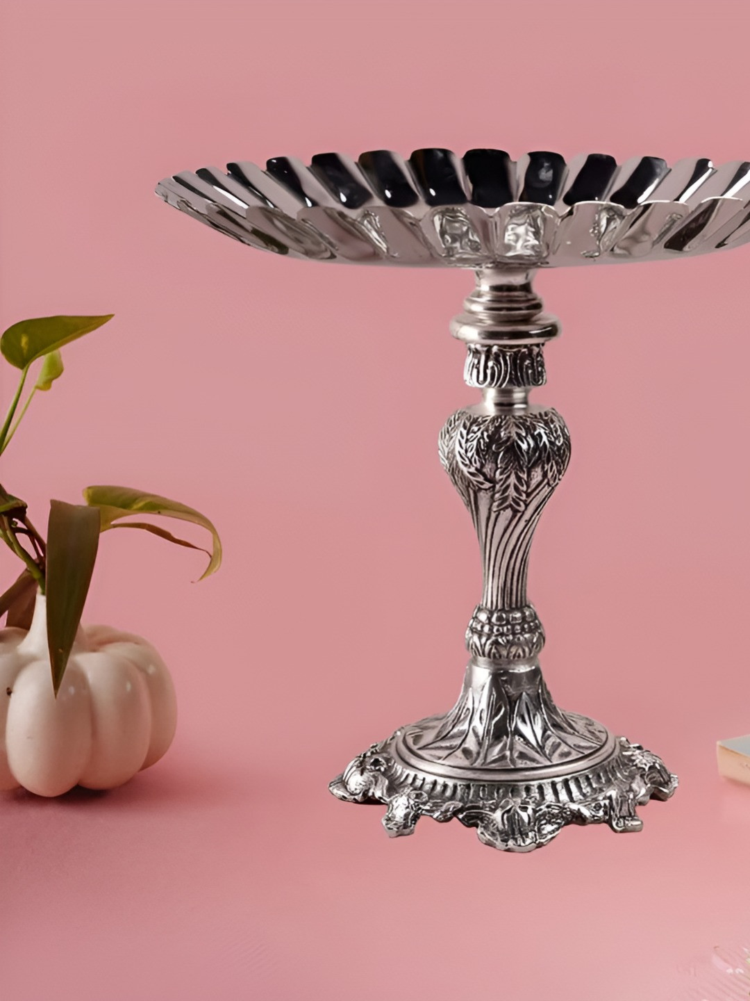 THE HOME CO. Silver-Toned Ethnic Motifs Aluminium Easy to Clean Food Platter