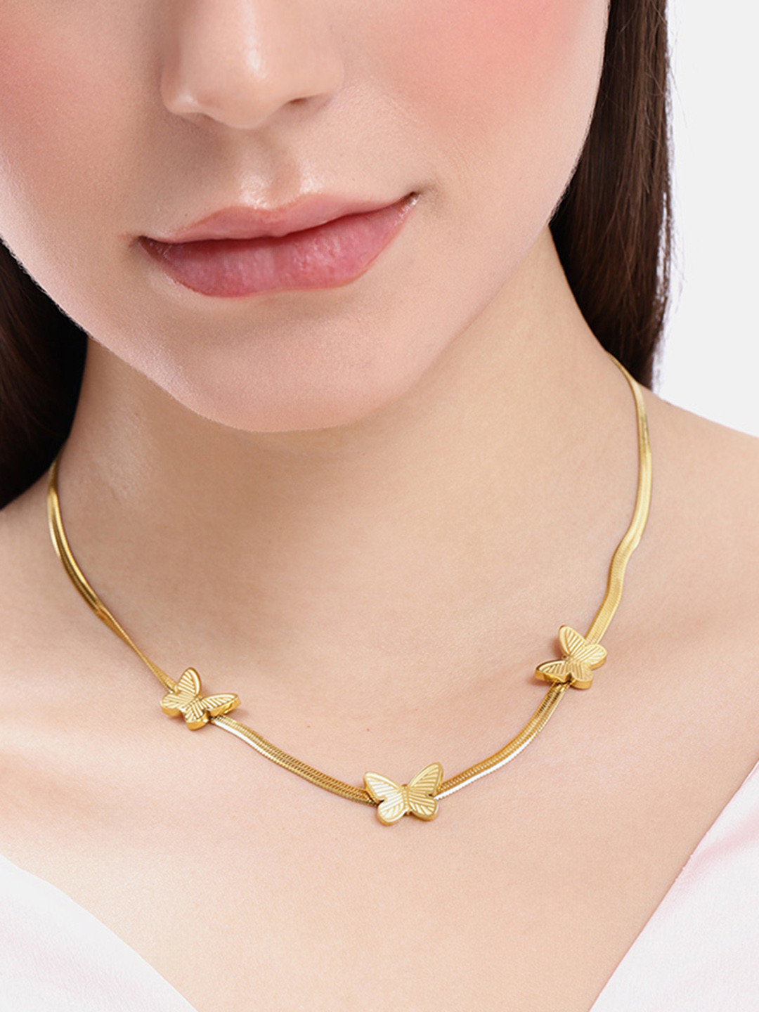 DressBerry Butterfly Design Shape Chain Necklace