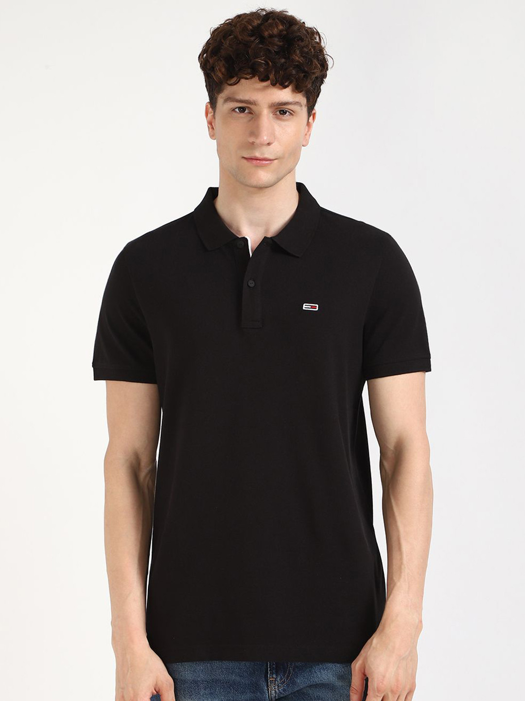 Tommy Hilfiger Men Applique Slim Fit T-shirt