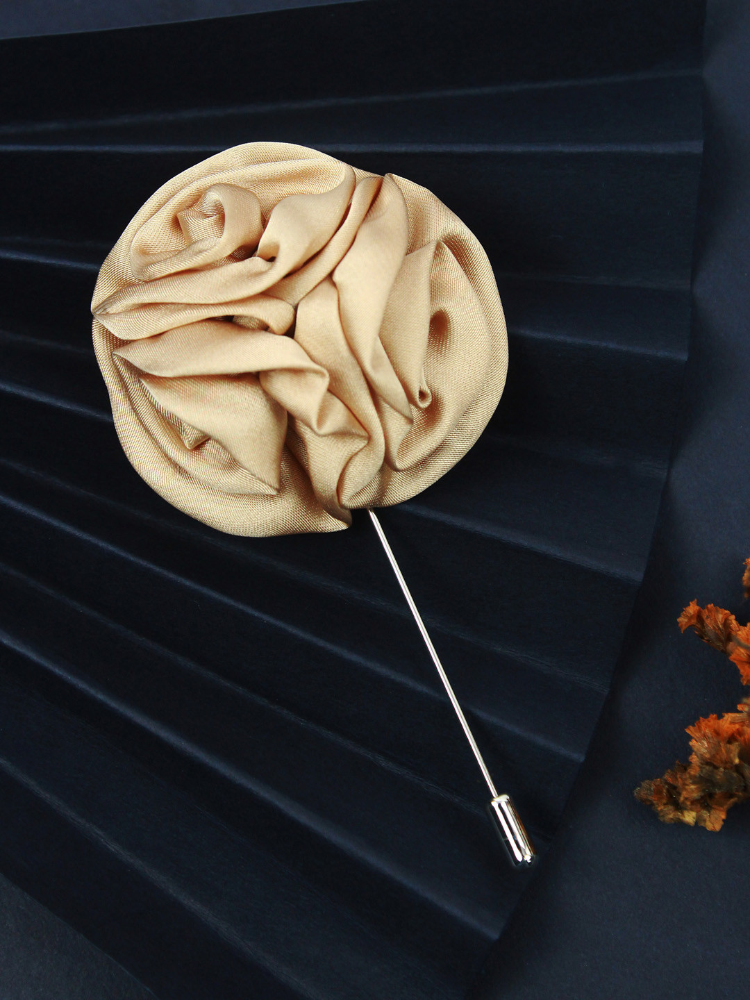 House of Pataudi Men Rhodium-Plated Floral Lapel Pin