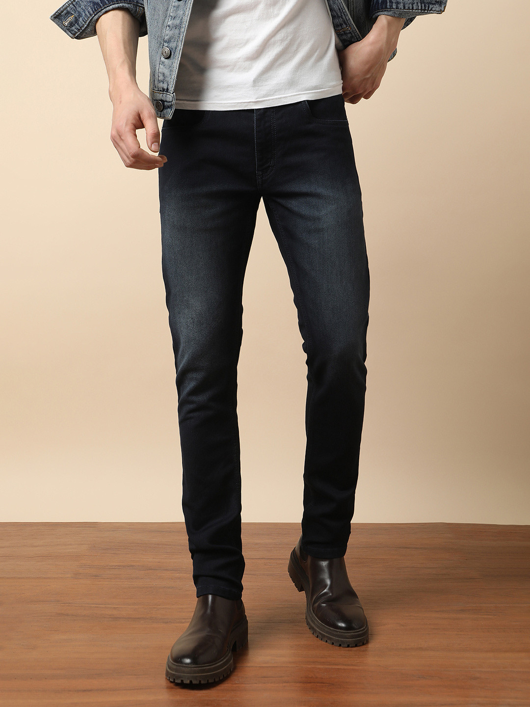 Peter England CasualsMen Light wash slim fit jeans