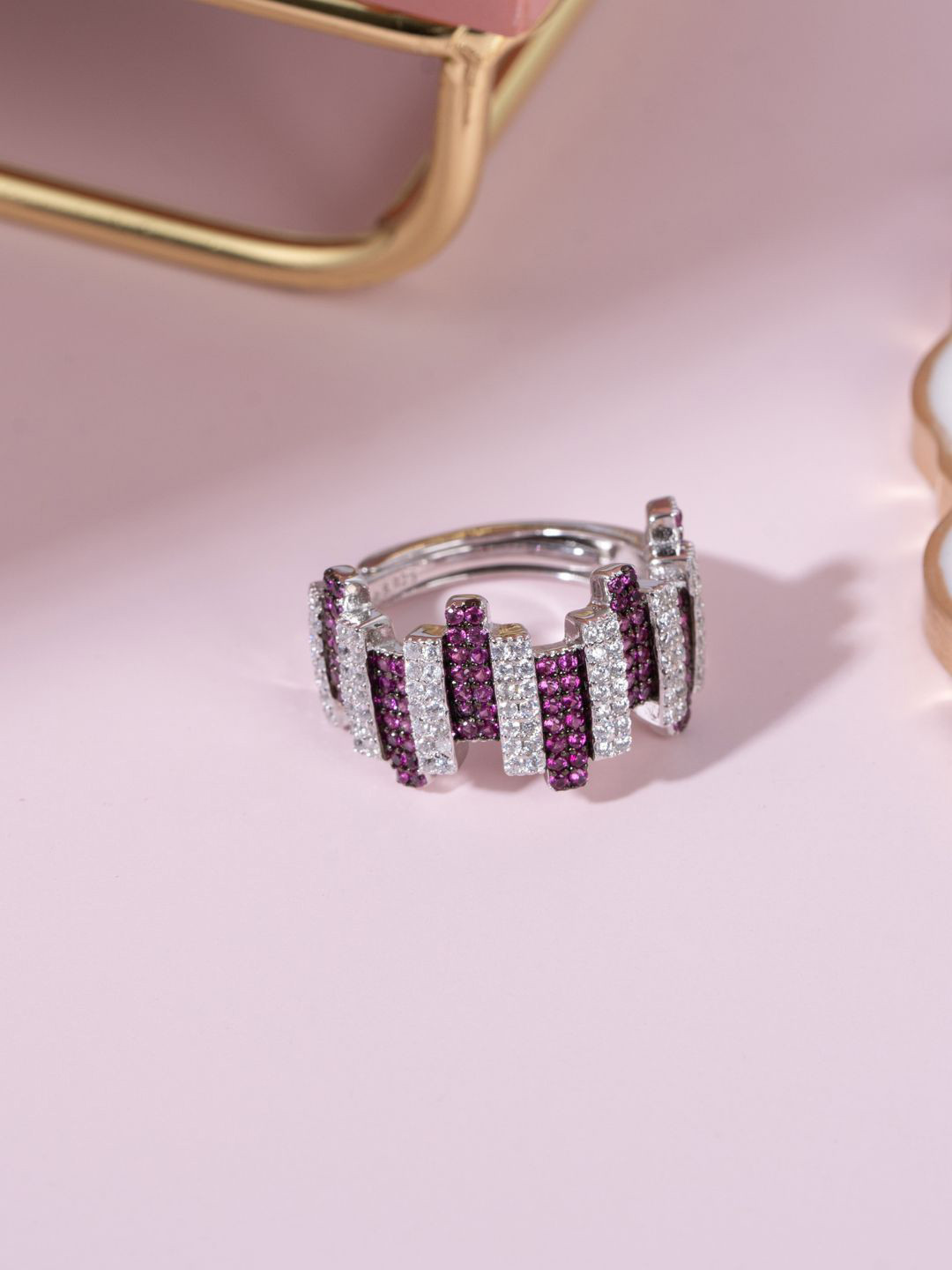 GLYTERS 92.5 Sterling Silver Gem Stone-Studded Rosette Glint Finger Ring