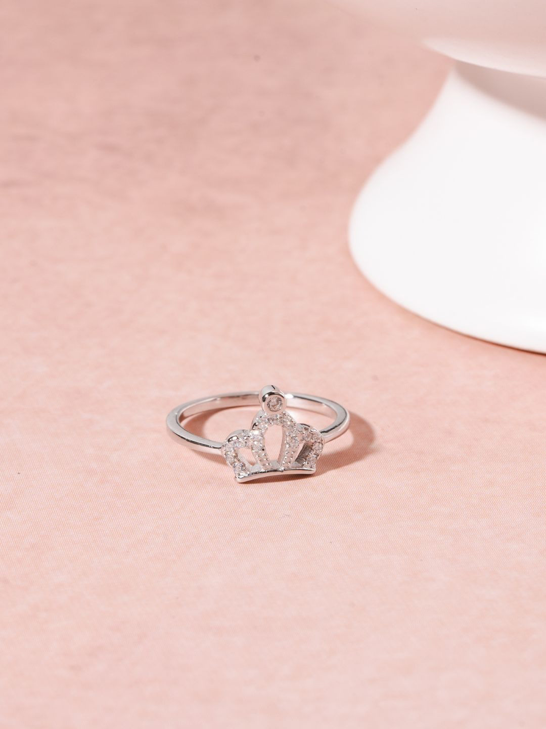 GLYTERS 92.5 Sterling Silver Stone-Studded Crownbeam Finger Ring