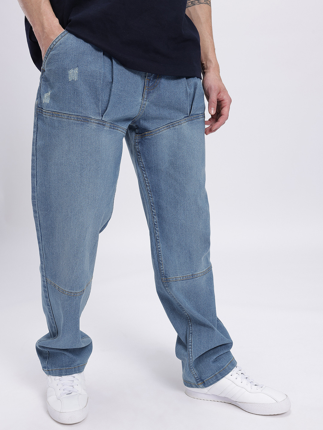glitchez Men Mid-Rise Mildly Distressed Panelled Stretchable Loose Straight Fit Jeans