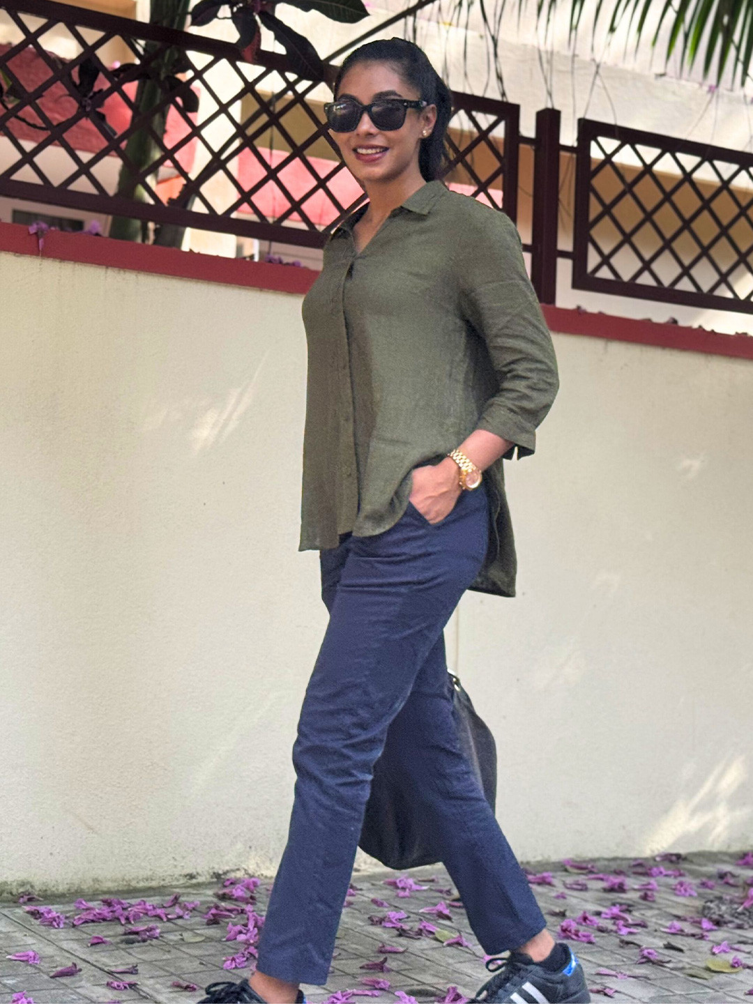 Saltpetre Women Relaxed Fit Frontend Straight Leg Chinos Trousers