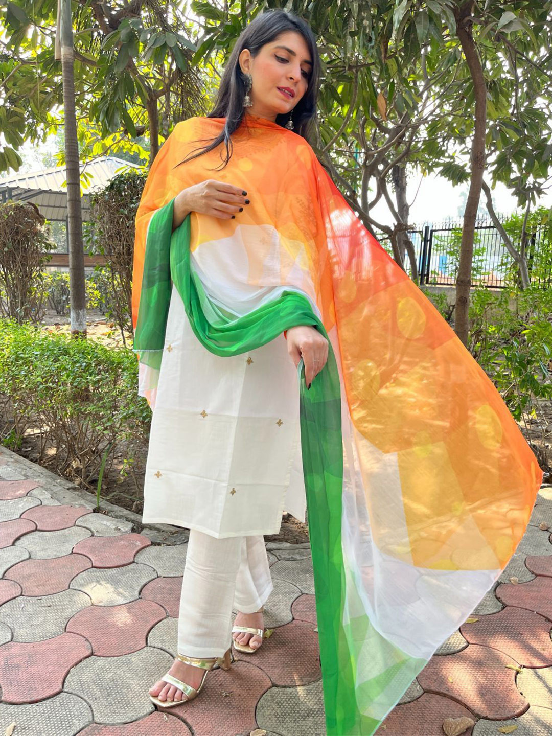 KALINI Ombre Dyed Tricolor Chiffon Dupatta